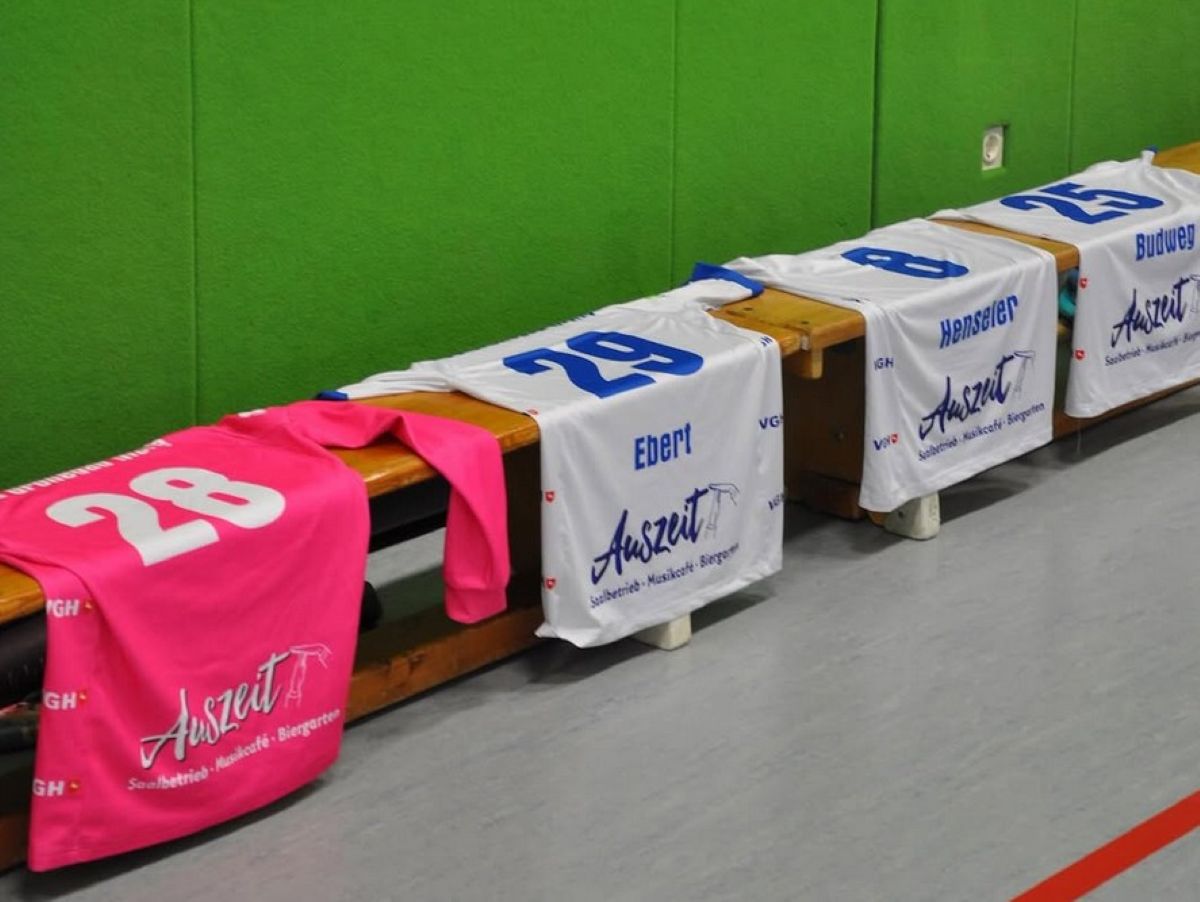 Trikot Damen Bank 09112025 2